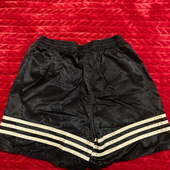 Adidas shorts - Picture 2 of 4